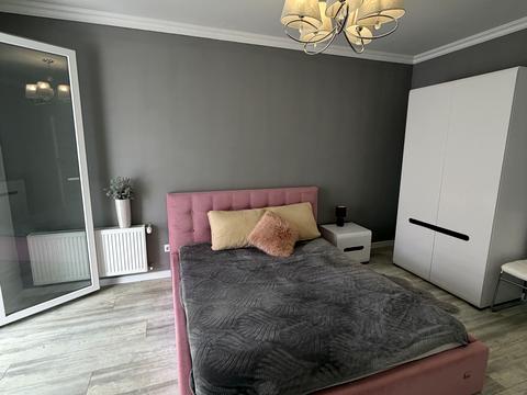 будинок за адресою Степана Дем'янчука вул.