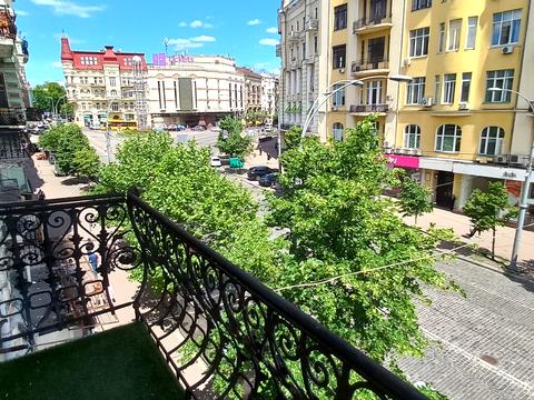 коммерческая по адресу Большая Васильковская ул. (Красноармейская), 30