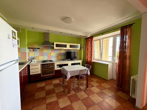 квартира по адресу Віктора Йови ул., 3