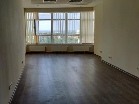 комерційна за адресою Кловський узвіз, 7a