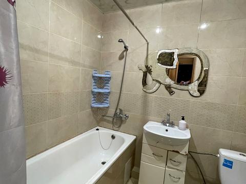 квартира за адресою Білогірська вул., 18-В