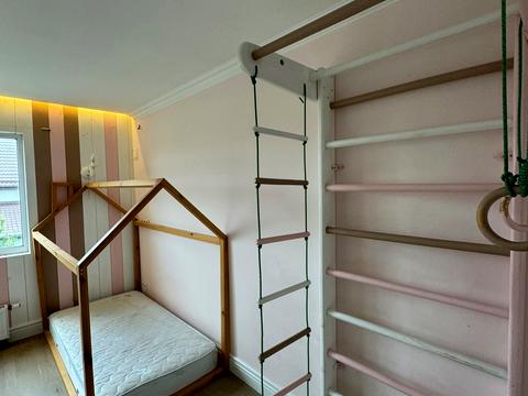 дом по адресу с. Безугловка, Лебедина вул., 20