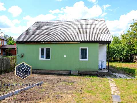 будинок за адресою Молодіжна