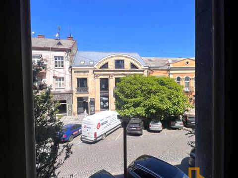 квартира за адресою Корятовича пл., 2