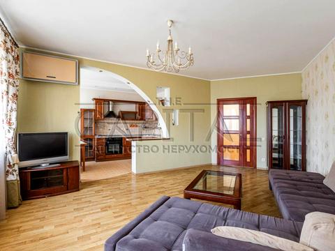квартира за адресою Микільсько-Слобідська вул., 2-Б