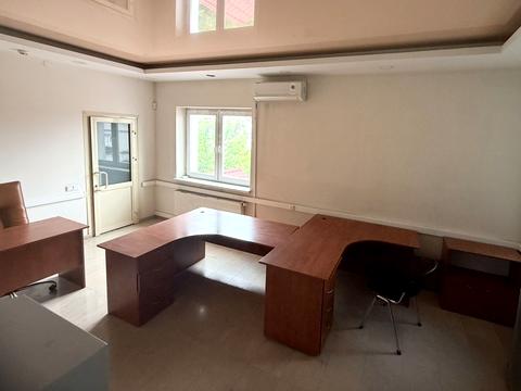комерційна за адресою с. Софіївська Борщагівка, Ольги Кобилянської вул. (Горького), 1-Б