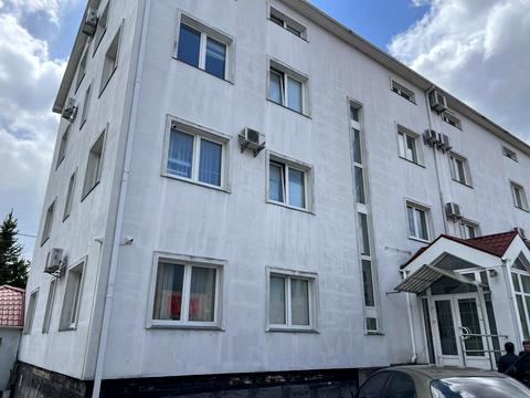 комерційна за адресою с. Софіївська Борщагівка, Ольги Кобилянської вул. (Горького), 1-Б