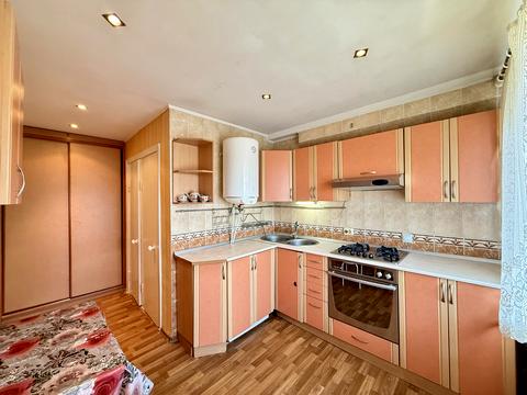 квартира за адресою Братиславська вул., 42
