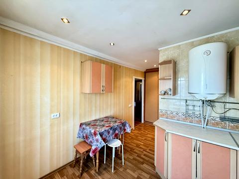 квартира за адресою Братиславська вул., 42