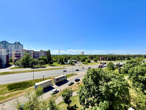 квартира за адресою Братиславська вул., 42