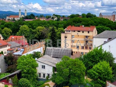 коммерческая по адресу Шандора Петефі пл., 13
