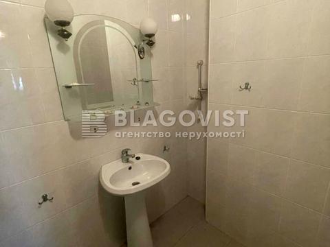 квартира за адресою Верховної Ради бульв., 21-Б