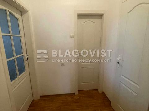 квартира за адресою Верховної Ради бульв., 21-Б