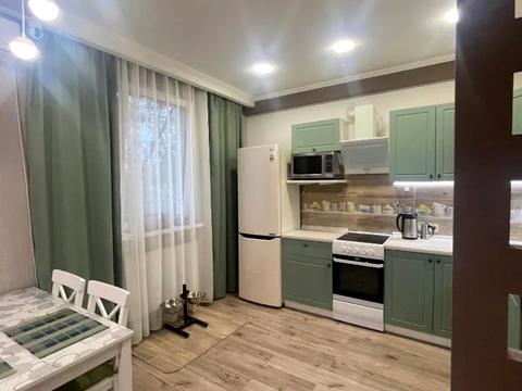 квартира за адресою Азовсталі вул., 1