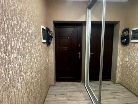 квартира за адресою Азовсталі вул., 1