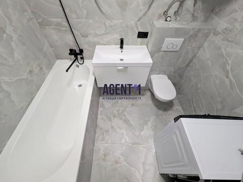 квартира за адресою Європейська вул. (Жовтнева), (Будинок 4)