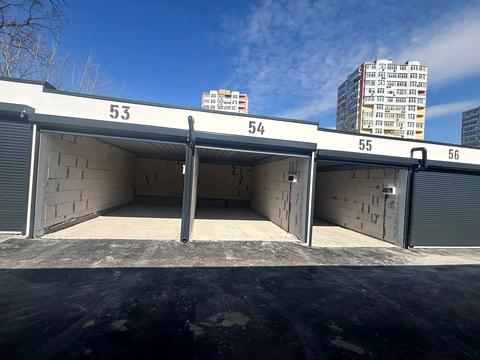 паркомісце за адресою Миколи Сингаївського вул. (Ново-Оскольська), 1-13