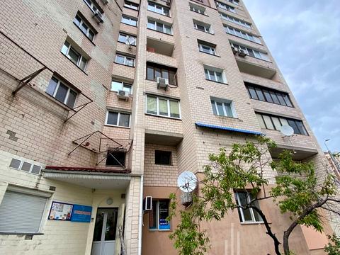 комерційна за адресою Володимира Івасюка просп. (Героїв Сталінграду), 20