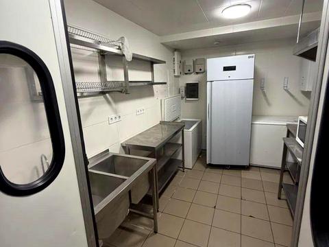 коммерческая по адресу Павла Тычины просп., 18-Б