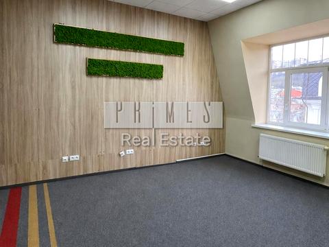 комерційна за адресою Іллінська вул., 8