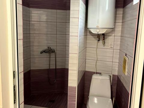 комерційна за адресою Собранецька вул., 1