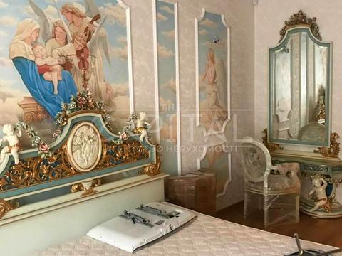 квартира по адресу Круглоуниверситетская ул., 13