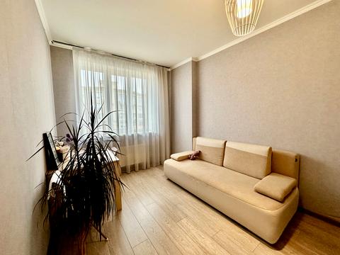 квартира за адресою Андрія Малишка вул. (Льва Толстого), 81