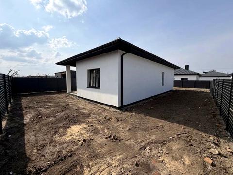 будинок за адресою Новоукраїнська