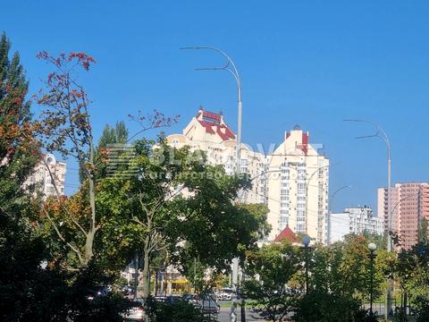 квартира по адресу Владимира Ивасюка просп. (Героїв Сталінграду), 22
