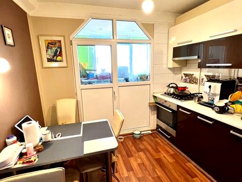 квартира за адресою Космічна вул., 4