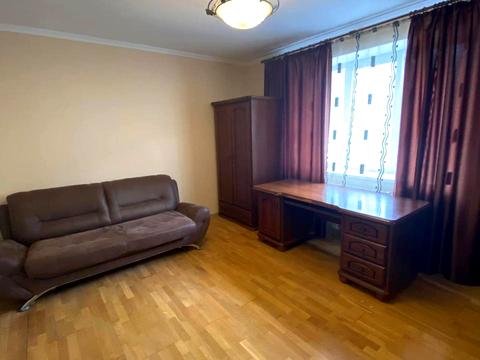 квартира по адресу Орлика Пилипа ул., 11