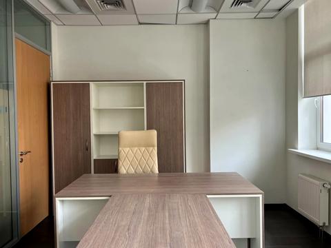 комерційна за адресою Рильський пров., 6