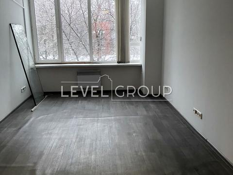 комерційна за адресою Київ, Миколи Василенка, 7
