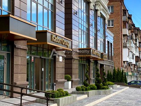 коммерческая по адресу Жилянская ул., 68