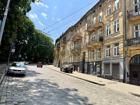 комерційна за адресою Стрийська вул., 22