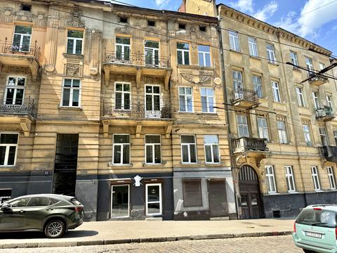 комерційна за адресою Стрийська вул., 22