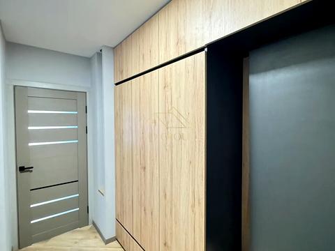 квартира за адресою Дмитра Коцюбайла вул., (Будинок)