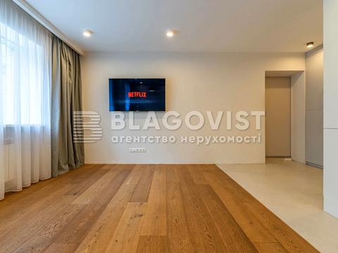 квартира за адресою Почайнинська вул., 53/55
