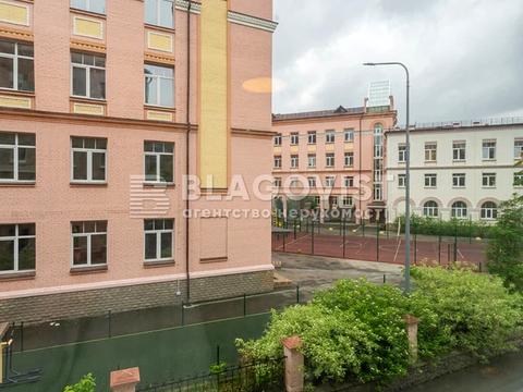 квартира за адресою Почайнинська вул., 53/55