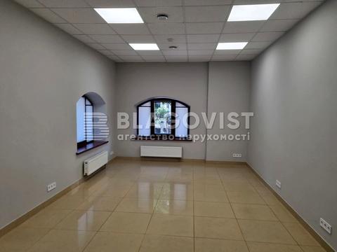 комерційна за адресою Борисоглібська вул., 2