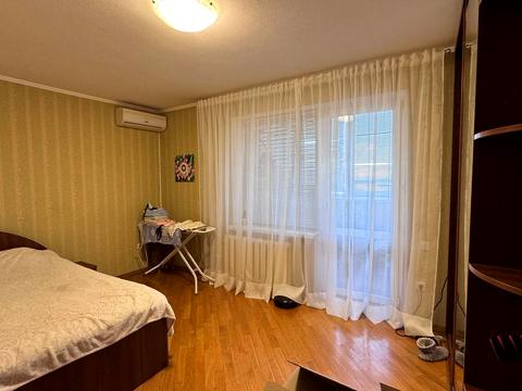 квартира за адресою Дарницький бульв., 8