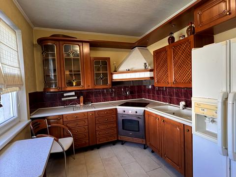квартира по адресу Академика Глушкова просп., 61