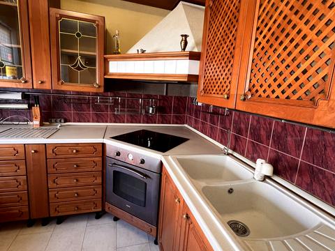 квартира по адресу Академика Глушкова просп., 61