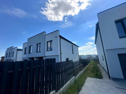 будинок за адресою Сонячна вул., 8