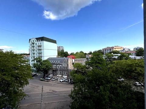 квартира за адресою Леонтовича вул. (Бєлінського), 6