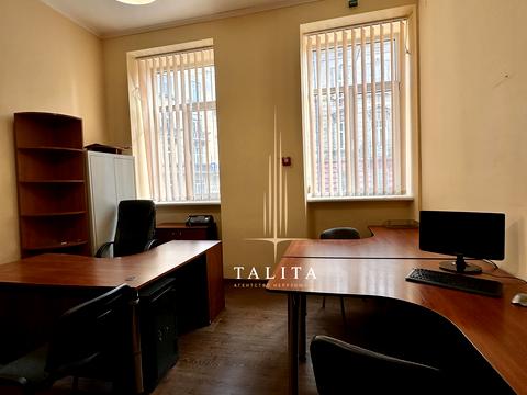 коммерческая по адресу Грушевского ул., 23