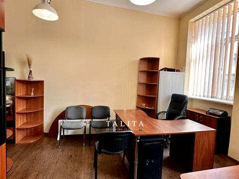 коммерческая по адресу Грушевского ул., 23