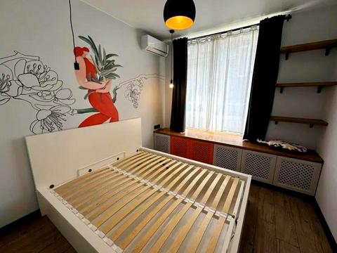 квартира за адресою Тадея Рильського бульв., 1