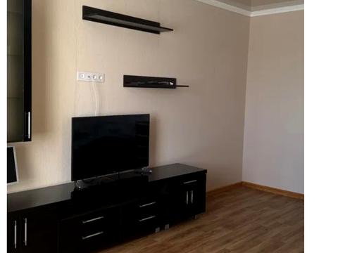 квартира за адресою Захисників України вул., 5