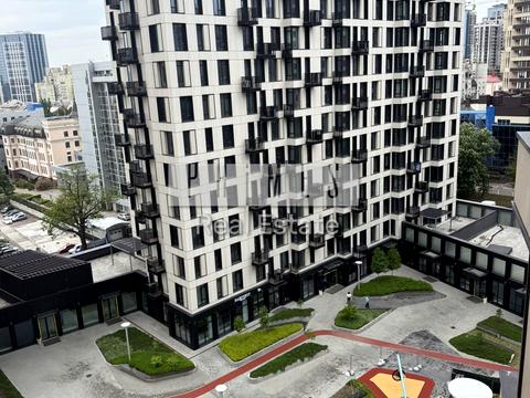 квартира по адресу Василия Тютюнника ул. (Анрі Барбюса), (Будинок 3)